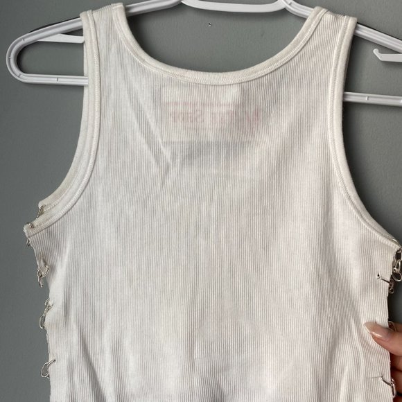 Cropped Chain Tank - Picture 5 of 5